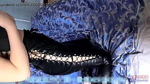 Chinese Girlfriend Self Videos Fucking with Friend