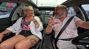 a primeira broxada do ted na carona com tifanny montavani, exploring first time blowjob and big clit