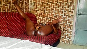 Queen Sandy Pussy explores doggy style positions