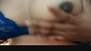 Watch Sirisha finger herself on cam in Hyderabad!