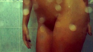 feeling the thrill of peeing in the shower with latina teen