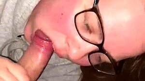 amateur teen performs in video