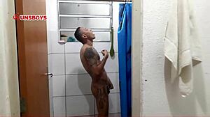 Mavambo Gozando Gostoso While Naked And Masturbating Alone