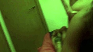 hotwife follada trio amateur backstage pareja real, fucking with husband and friend in mmf threesome.