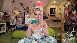 Lovebirdvibe Toy Test With Close Up