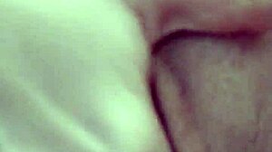 Elisha Shows Off Her Big Boobs in Amateur Scene