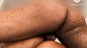 Olha isso ela adora empinar e eu adoro meter nessa delicia