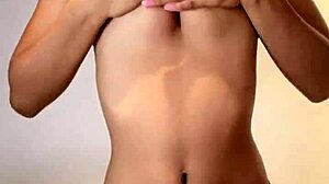 Sexy Mujer De 18 Años Graba En El Baño Sin Ropa Interior Samary