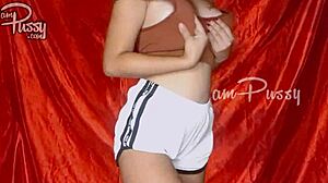 Amateur Asian teen rips clothes off and poses naked 😍