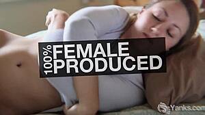 Brunette Amateur Yanks Belle Masturbates To Orgasm On Chair