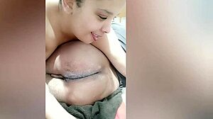 ontem foi o dia da depilacao do meu maridinho, pluguei mamei e respei bem raspadinho.