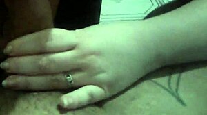 she casually CHUPANDO him deep in the bedroom, building up that raw SEX energy with every move