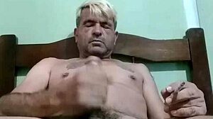 vontade de gozar com close up gay