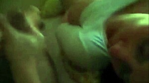 Babe Fingering Herself And Receives Facial Homemade