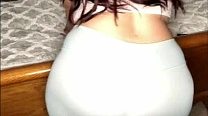 I love watching this thick ass girl dance in lingerie