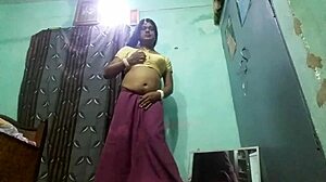 i watch indian shemale kanchan sahoo slowly remove her saree.