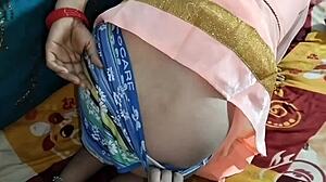 भारतीय amateur लड़की झुकी हुई hardcore कुत्ते की तरह चुदाई के लिए