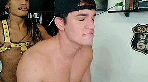 Veio de longe para me dar o cu completo no red luketaylorxo