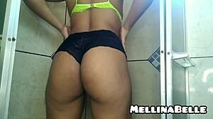 Mellina Belle enjoys a hot bath with relaxing masturbation 😊