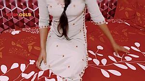 Smashing Apni Chachi Ki Beti in Wild Hindi Night Fucking Video