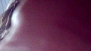 Novinha moans loudly on my cock