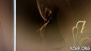 I love this teen gal's perfect riding