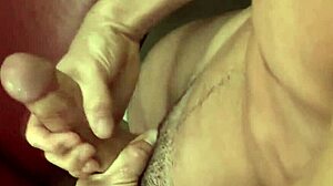 Are you into straight guys wanking for cumshots?