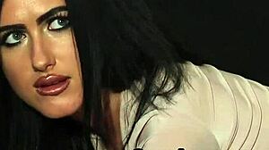 hot stunner says, shoot your cum on my face, i'll swallow it all during blowbang.