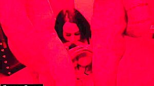 Geiler dreier mit prostituierte im puff