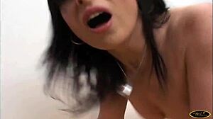 MILF WITH BIG TITS GIVES DEEP BLOWJOB AND GETS FUCKED HARD!