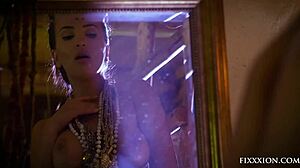 I feel horny after stealing jewelry, masturbating alone