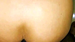 देसी भाभी की हॉट चुदाई मुंह में कम डालकर