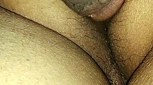 Boldly licking ass and creaming it