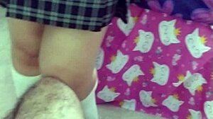 La novia culona de mi amigo me da una mamada rica cuando se va