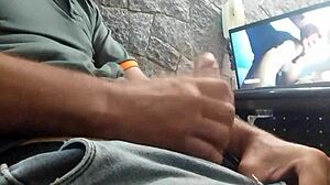 I can't stop masturba��o in this solo session 34