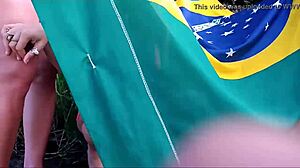 squirt das meninas no guarujá as blonde teen 18+ and milf friend unleash wild orgasms.