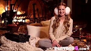 Watch Scarlett Sage pose on the bar after her striptease?