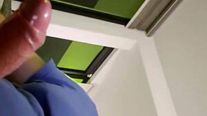 ricos chorros de leche caliente en masturbacion solitaria