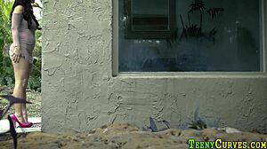 Bubble Butt Teen 18+ Gets Spermed in Doggystyle