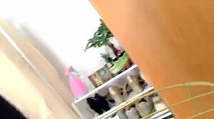 Hot Girl Performs Oral On Big Cock In Live Stream Show