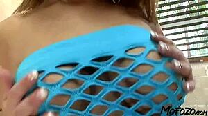 mofozo com - busty amateur can’t stop sucking big cock!