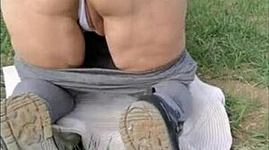 por el campo masturbating ass and pussy