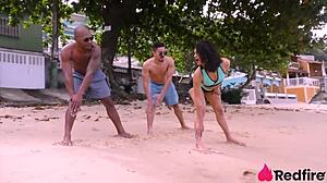 Hot Babe Takes Double Penetration!