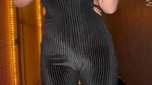 Girlfriend, let's fuck doggystyle on the stairs after dinner!