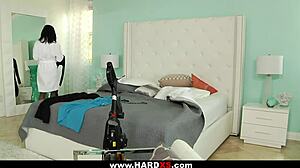 Classy mature babe gets intensely fucked in stockings