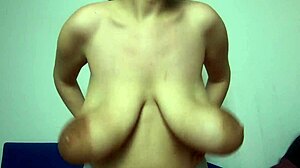 i'm clapping my big tits like this