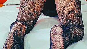 Madrastra Desesperada Pide La Polla De Su Hijastro En La Mañana