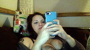 i see this young milf with big tits and chubby figure