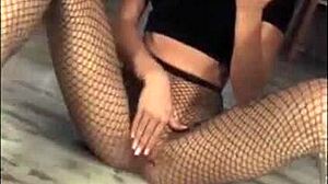 Sexy Babe Sucks Big Dick And Gives Handjob For Cum In Mouth