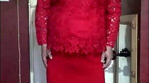 shy amateur returns for homemade masturbation session